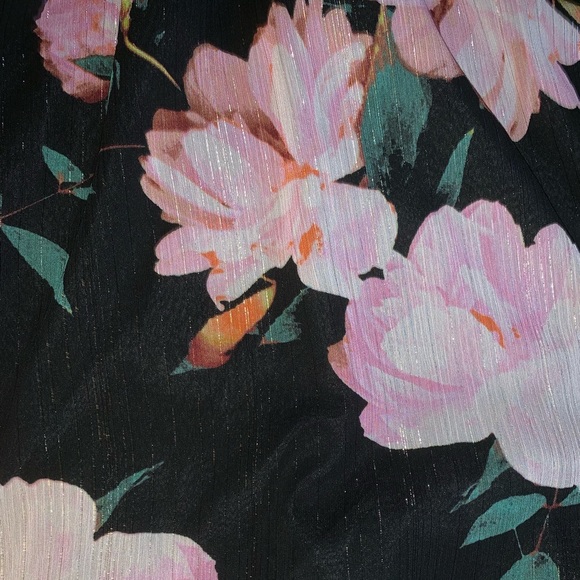 Jennifer Lopez Black and Floral Maxi Dress - Picture 5 of 7